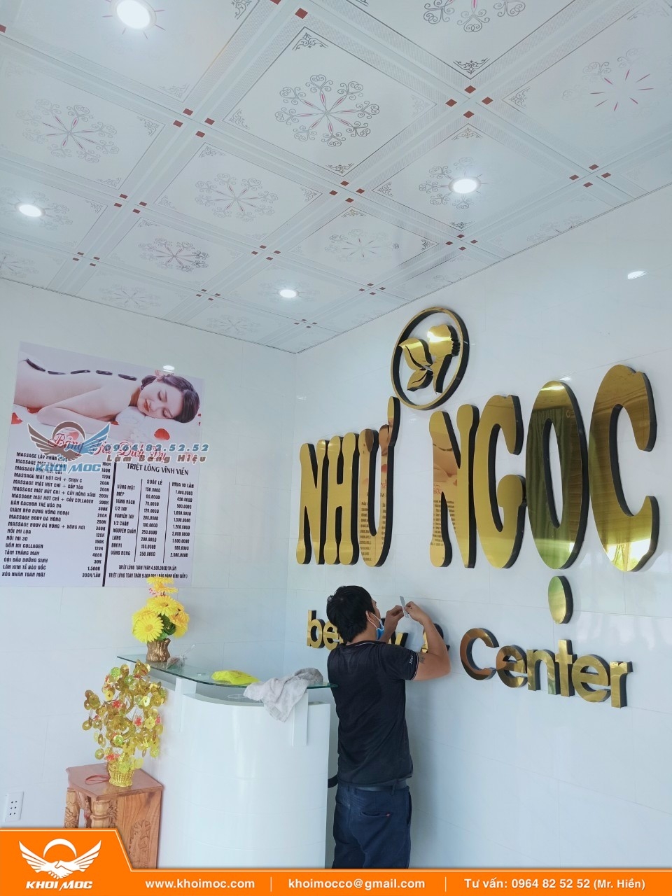 So sánh bảng hiệu chữ nổi và khắc chìm 236as